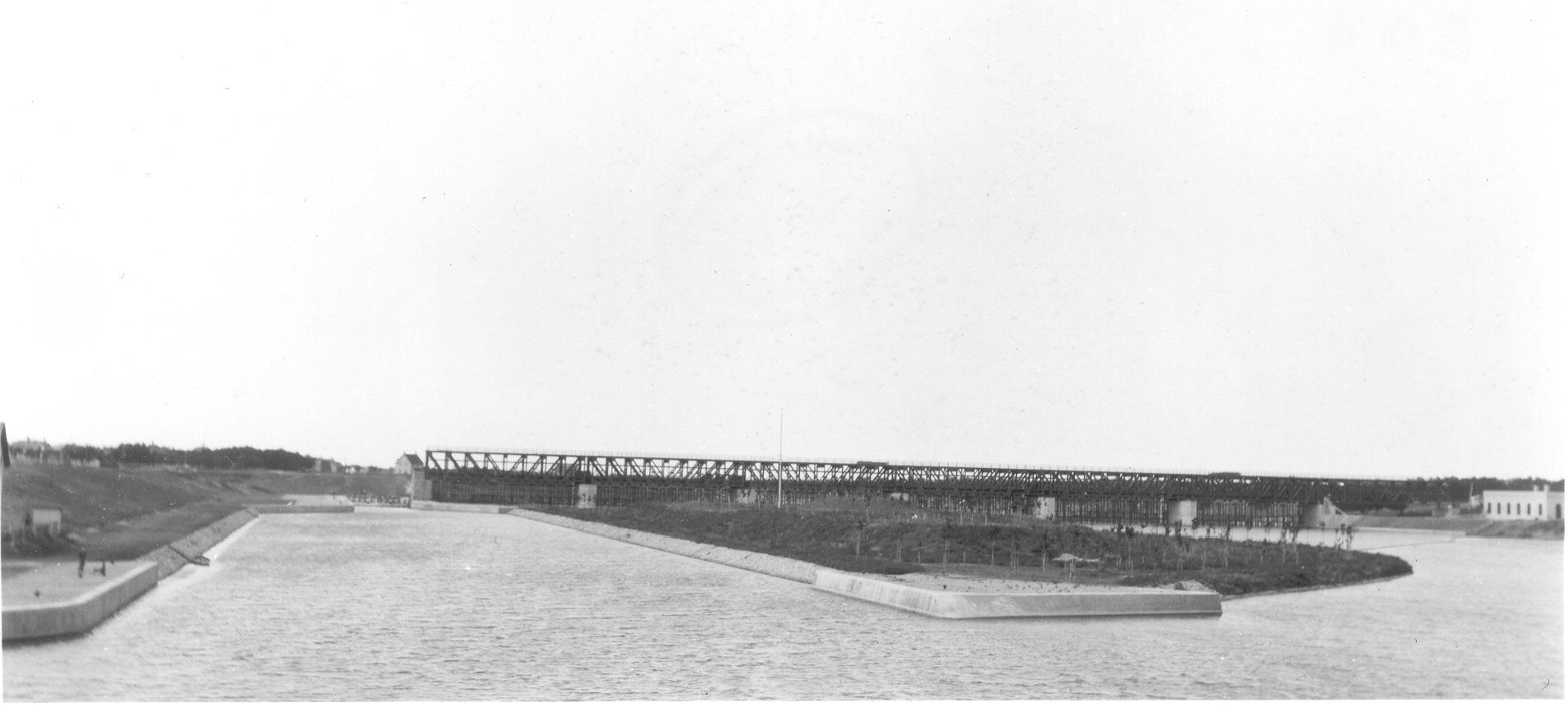 1910 Looking North to Lockport
