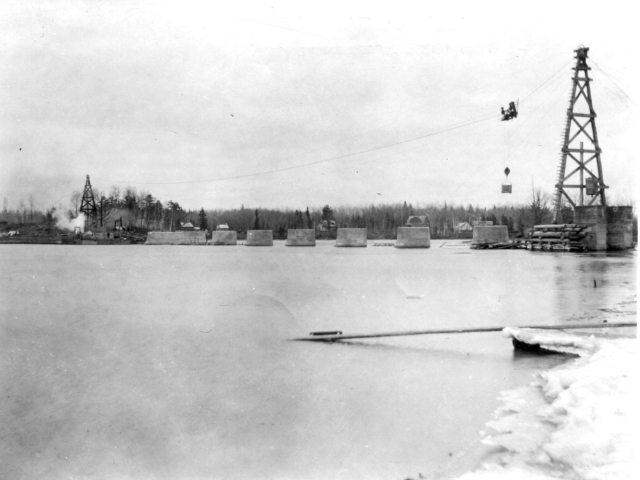 1908 Locks and Dam construction