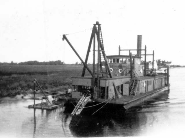 1924 Government dredge at mouth of Red River
